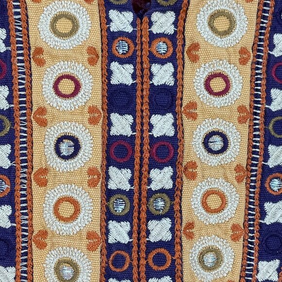 Tiny Women's Size Small Embroidered Split V Neck Sleeveless Top Boho Shirt - Picture 4 of 12